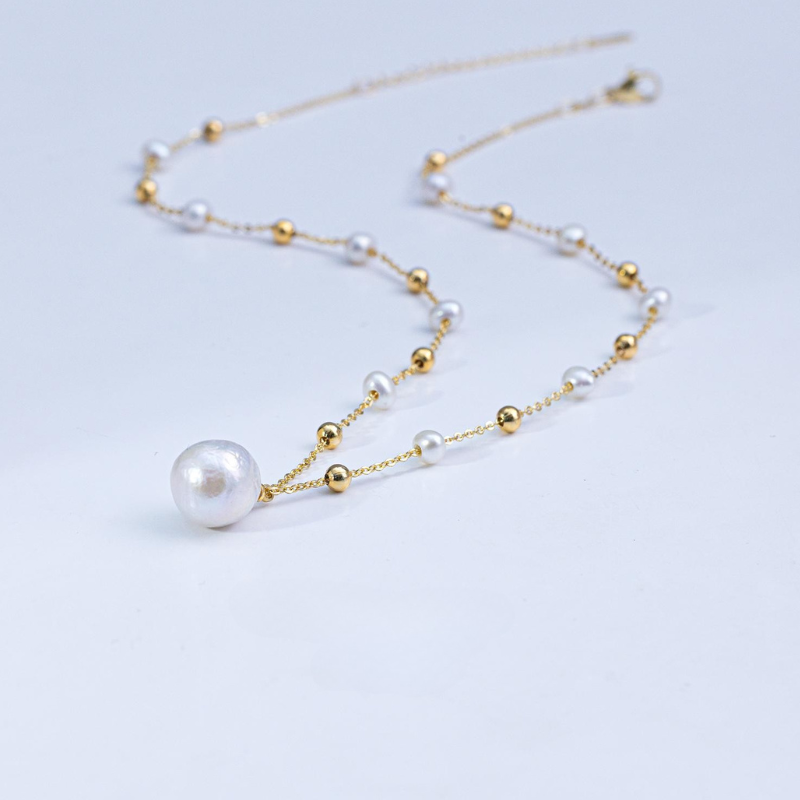 Freshwater Pearl Baroque Pendant – Stylish Temperament Necklace