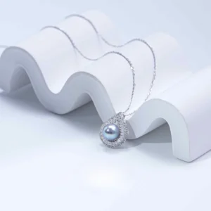 pearl-pendant